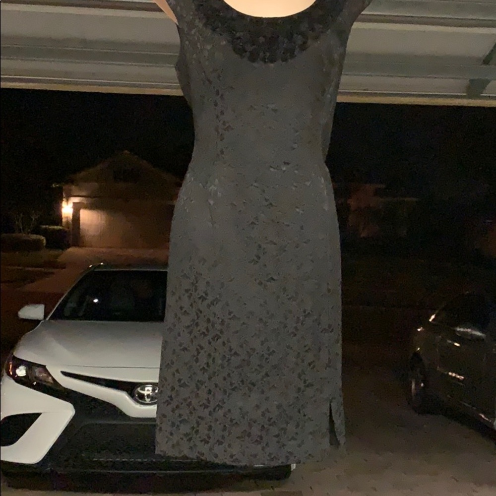 Black mid dress
